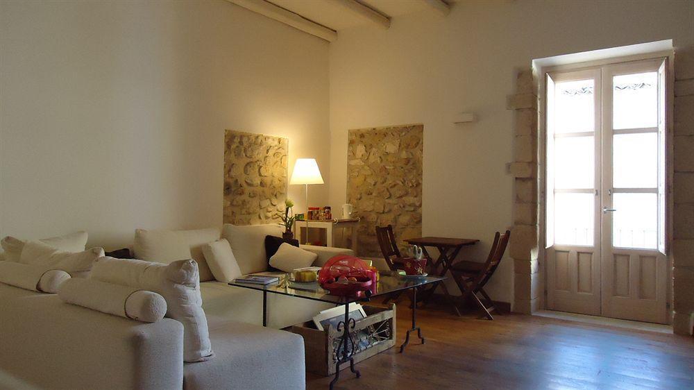 B&B Palazzo Del Sale 锡拉库扎 外观 照片